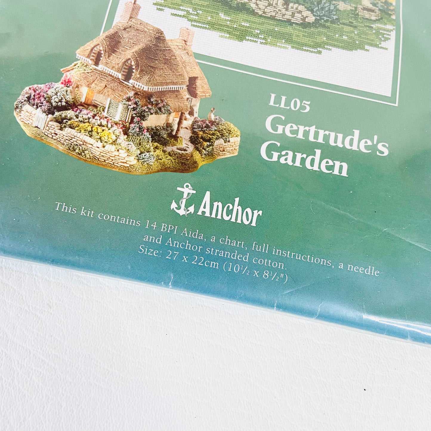 Anchor | Lilliput Lane | Gertrudes Garden Cottage | Counted Cross Stitch Kit | Retro 1990s | NEW