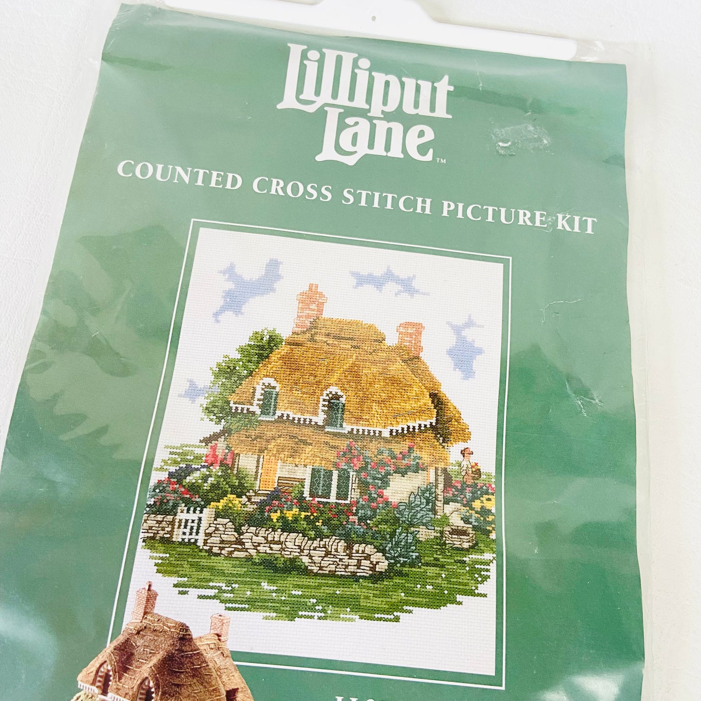 Anchor | Lilliput Lane | Gertrudes Garden Cottage | Counted Cross Stitch Kit | Retro 1990s | NEW