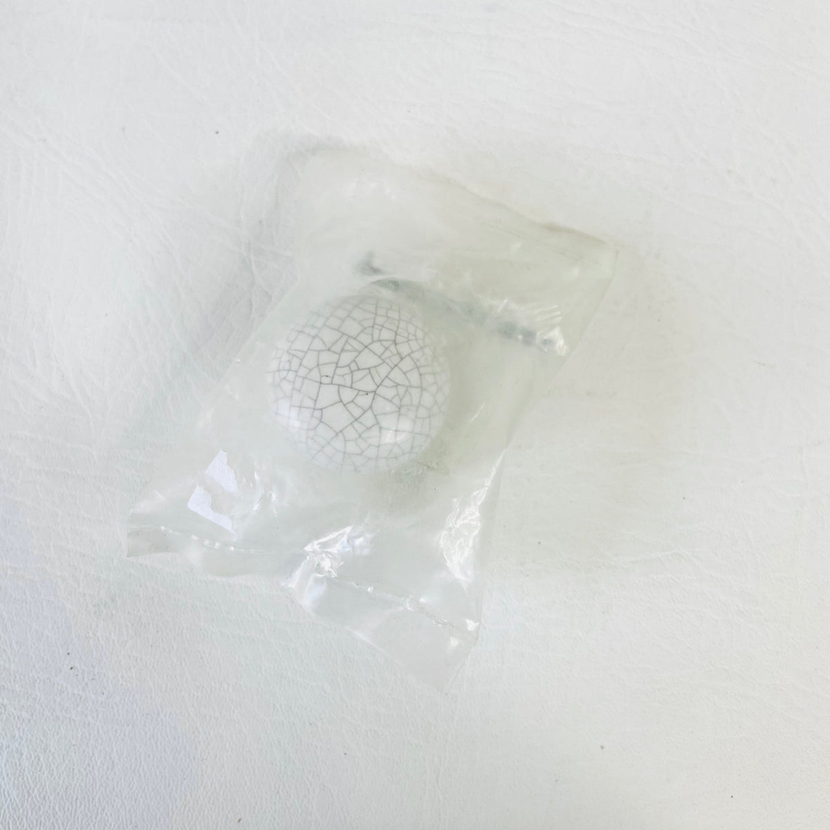 White / Ivory Crackle Glazed Ceramic Cabinet Knob Handle | 1.5" 3.5cm | Country Kitchen | NEW