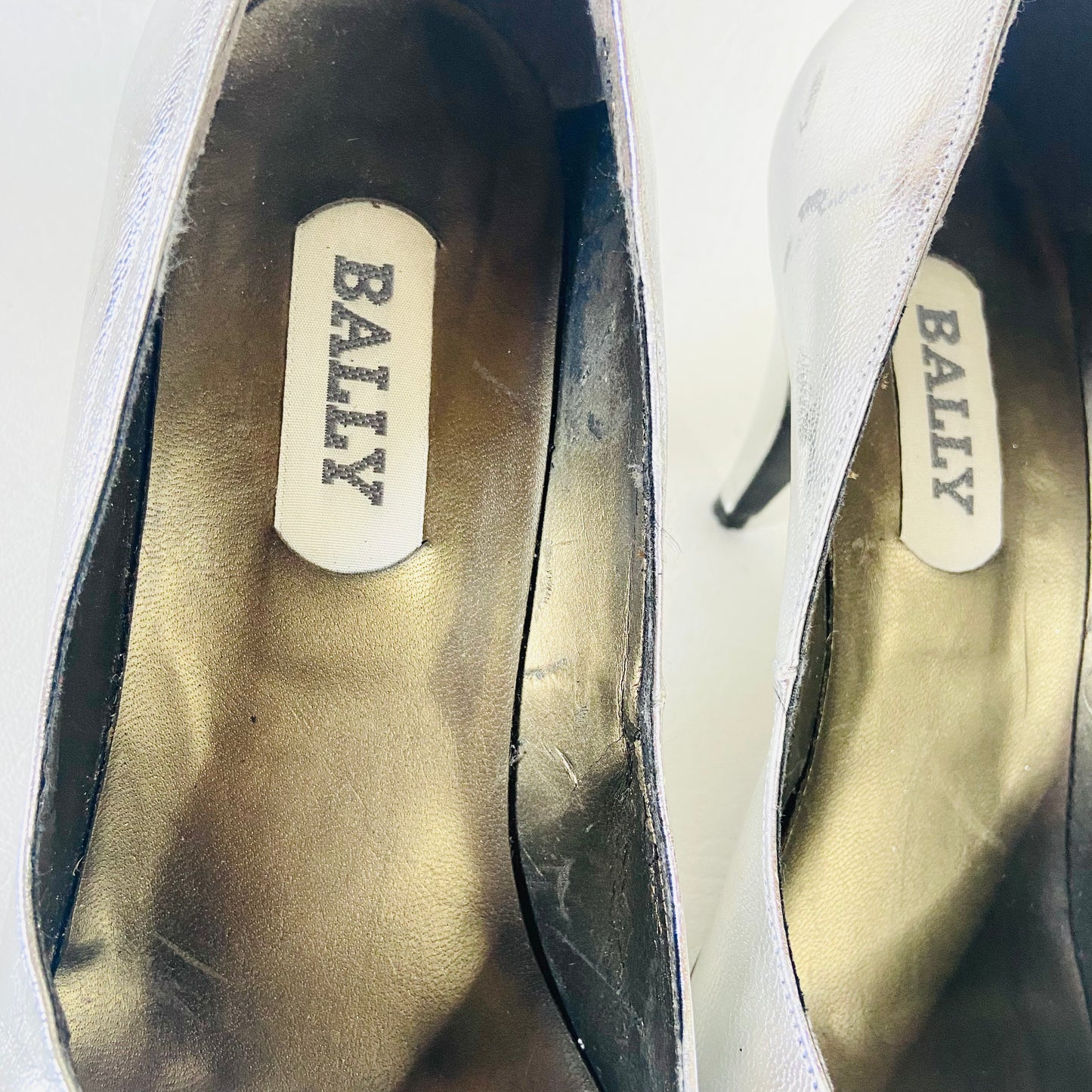 Bally |  Silver Metallic Leather High Heel Stiletto Court Shoes | Vintage 1980s | Disco Glam | Size 5 (38)