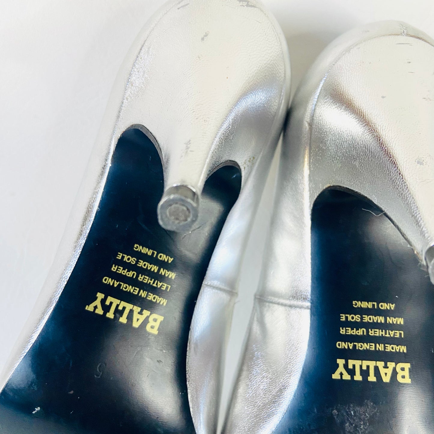 Bally |  Silver Metallic Leather High Heel Stiletto Court Shoes | Vintage 1980s | Disco Glam | Size 5 (38)