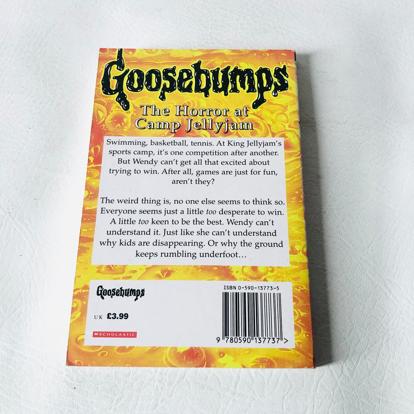 Vintage Goosebumps R.L Stine 6 Book Bundle 1990s - Kids Spooky Paperbacks