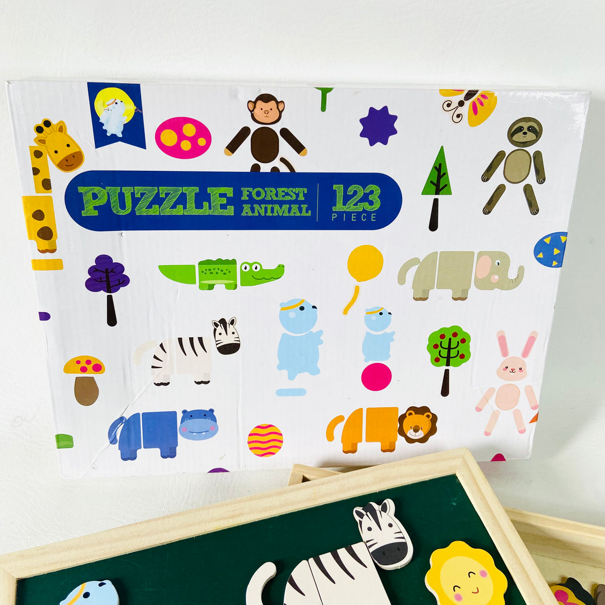 Traditional Wooden Childrens Animal Puzzle | Magnetic | Chalkboard | Whiteboard | 123 Pieces