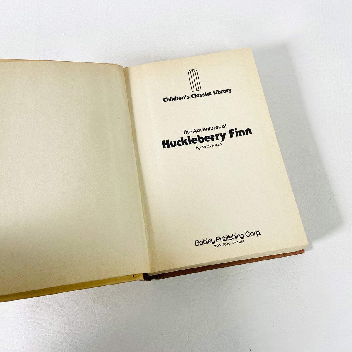 The Adventures of Huckleberry Finn | Mark Twain  | Vintage 1979 | Children’s Classics Library | Hardback