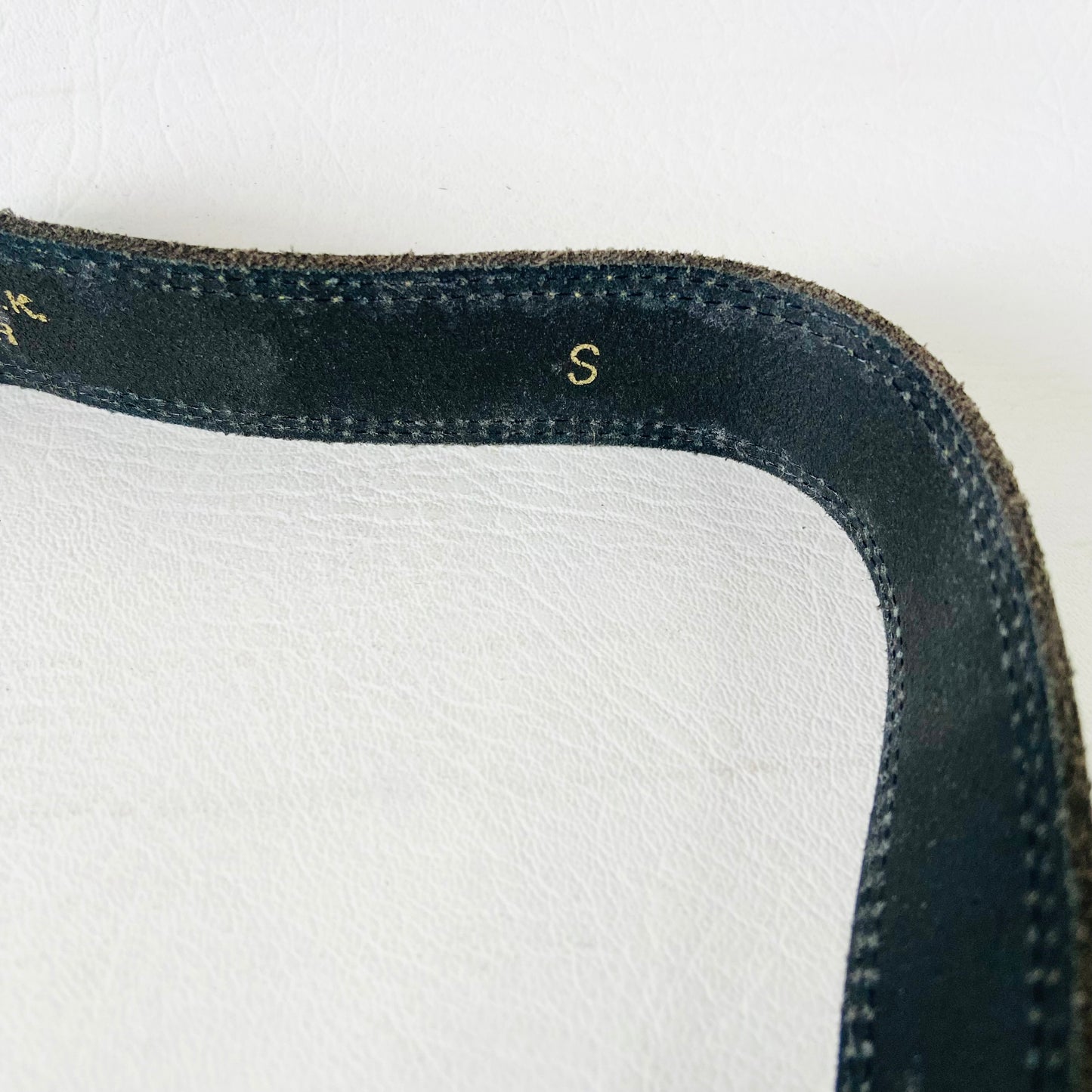 Vintage Black & Gold Leather Belt | Unisex | Size Small | 1" Wide | Made in the UK