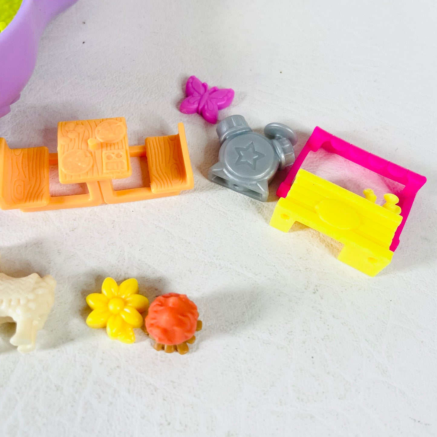 Polly Pocket | Camp Adventure Llama Compact | Playset With Figures & Accessories | 60% Complete