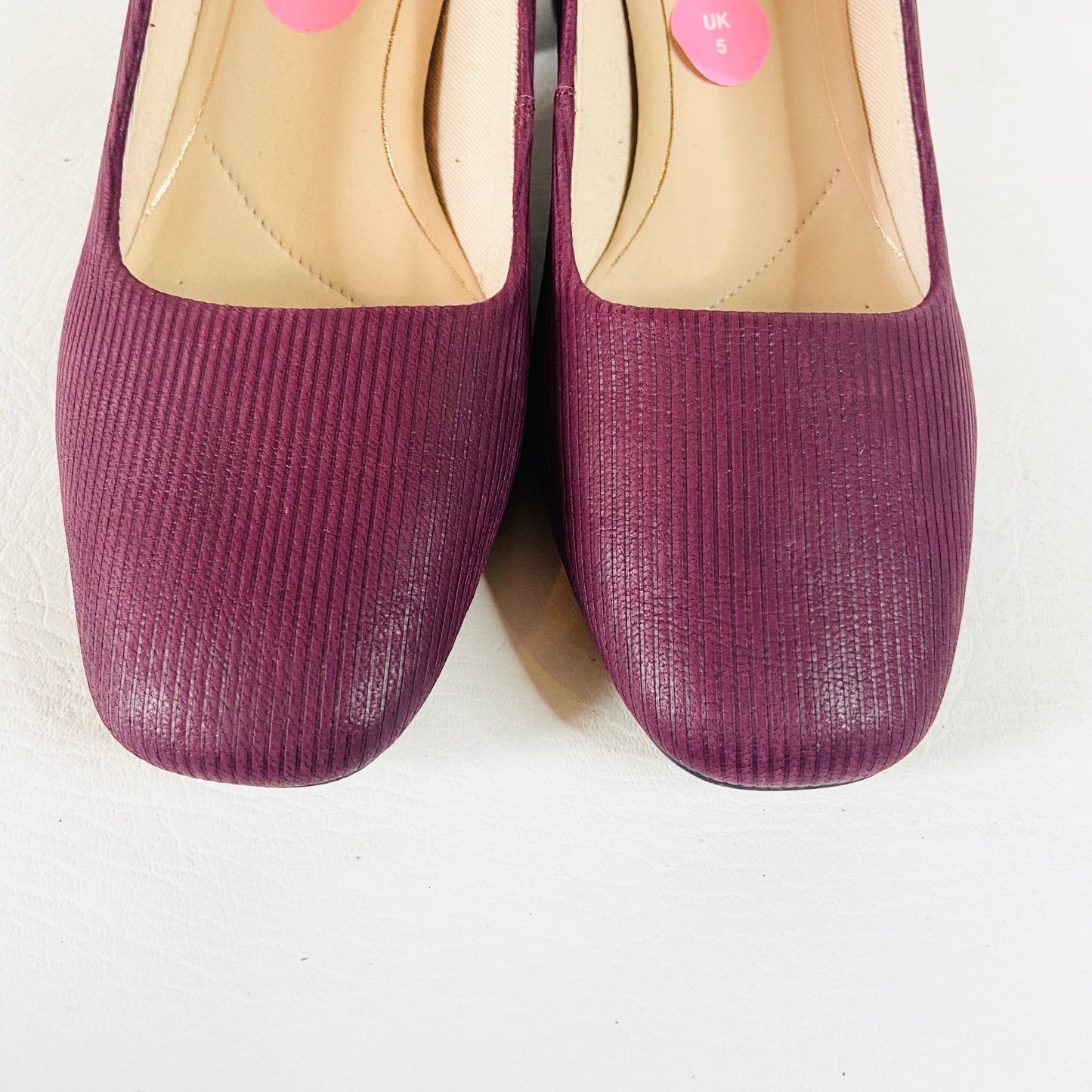 Clarks | Leather | Sheer Rose Burgundy Intrest | Court Shoes | Block Heel | Size 5D (38) | Like New