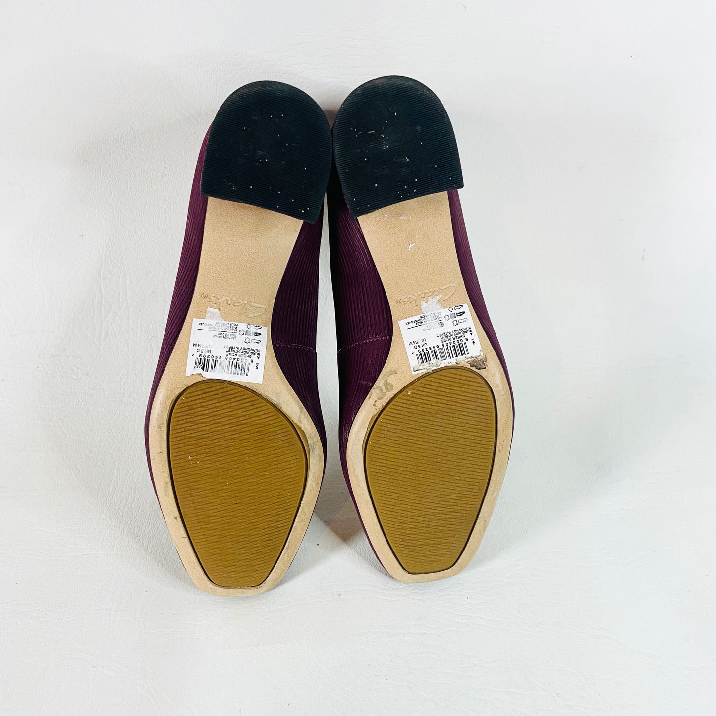 Clarks | Leather | Sheer Rose Burgundy Intrest | Court Shoes | Block Heel | Size 5D (38) | Like New