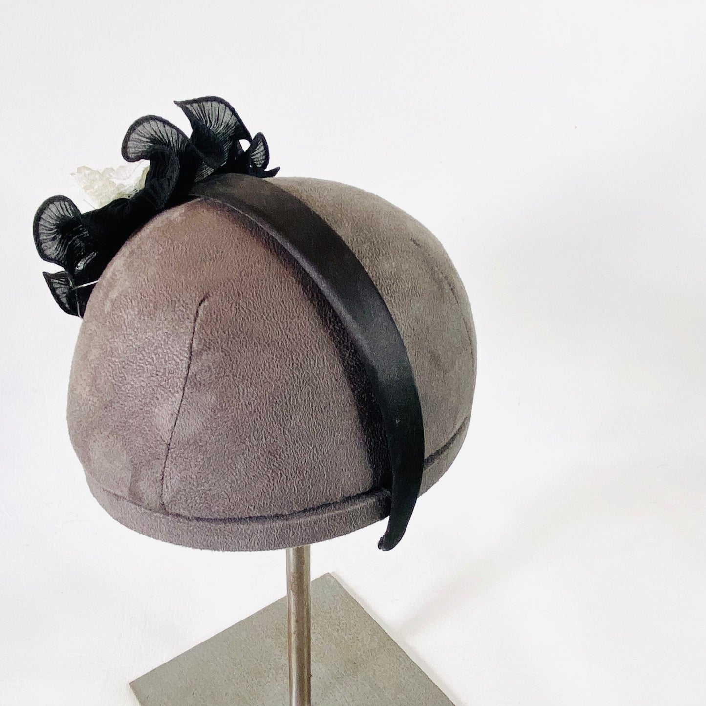 Black & White | Ruffle Fascinator Headband | Lace, Pearl & Cameo Detail | One Size