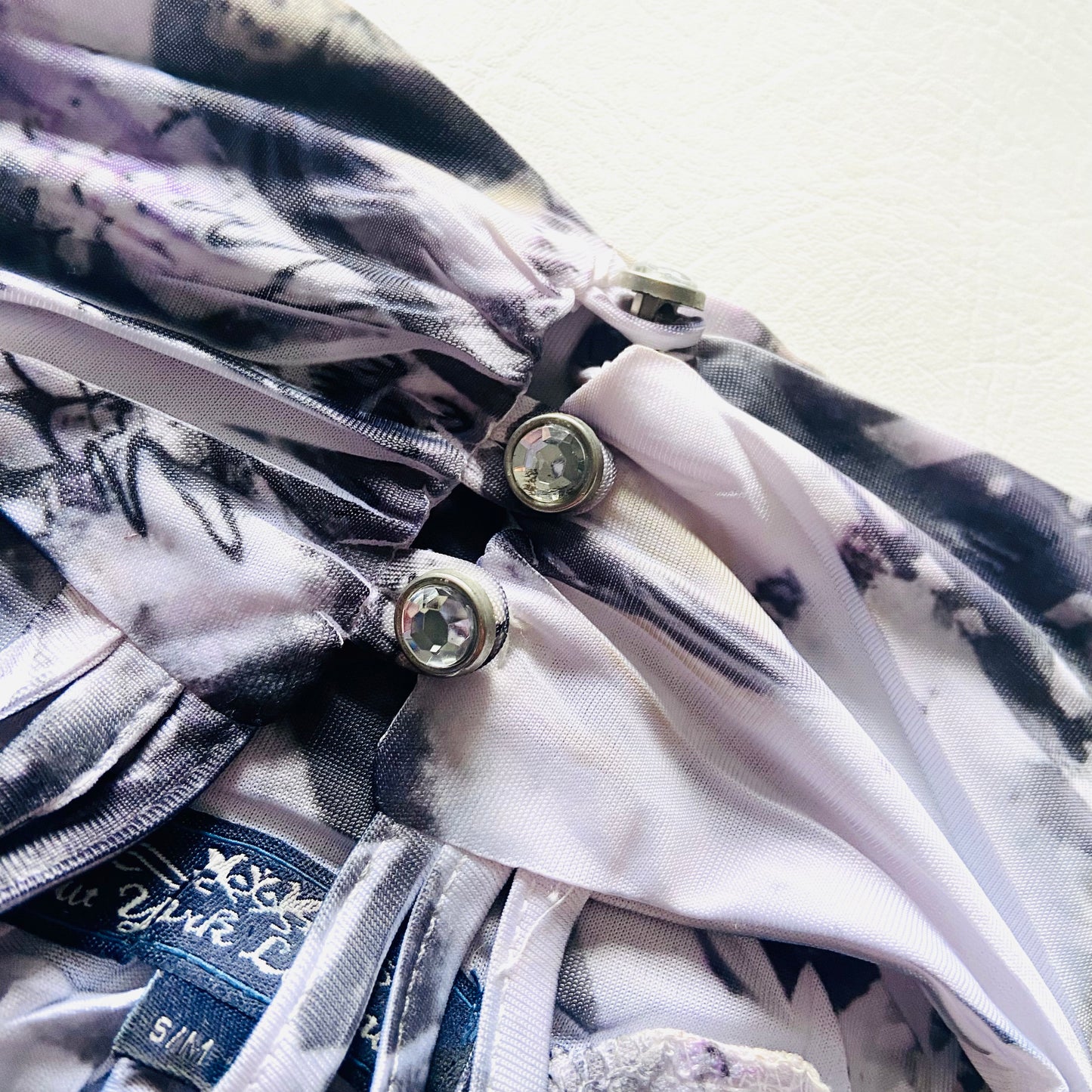 New York Laundry | Grey Lilac | Halterneck Backless Graphic Print Maxi Dress | Size S/M