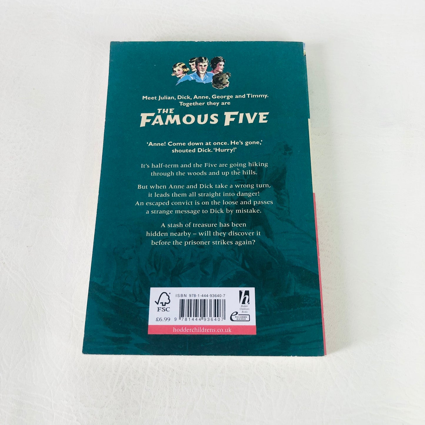 The Famous Five - Five On A Hike Together Enid Blyton Paperback Novel Book