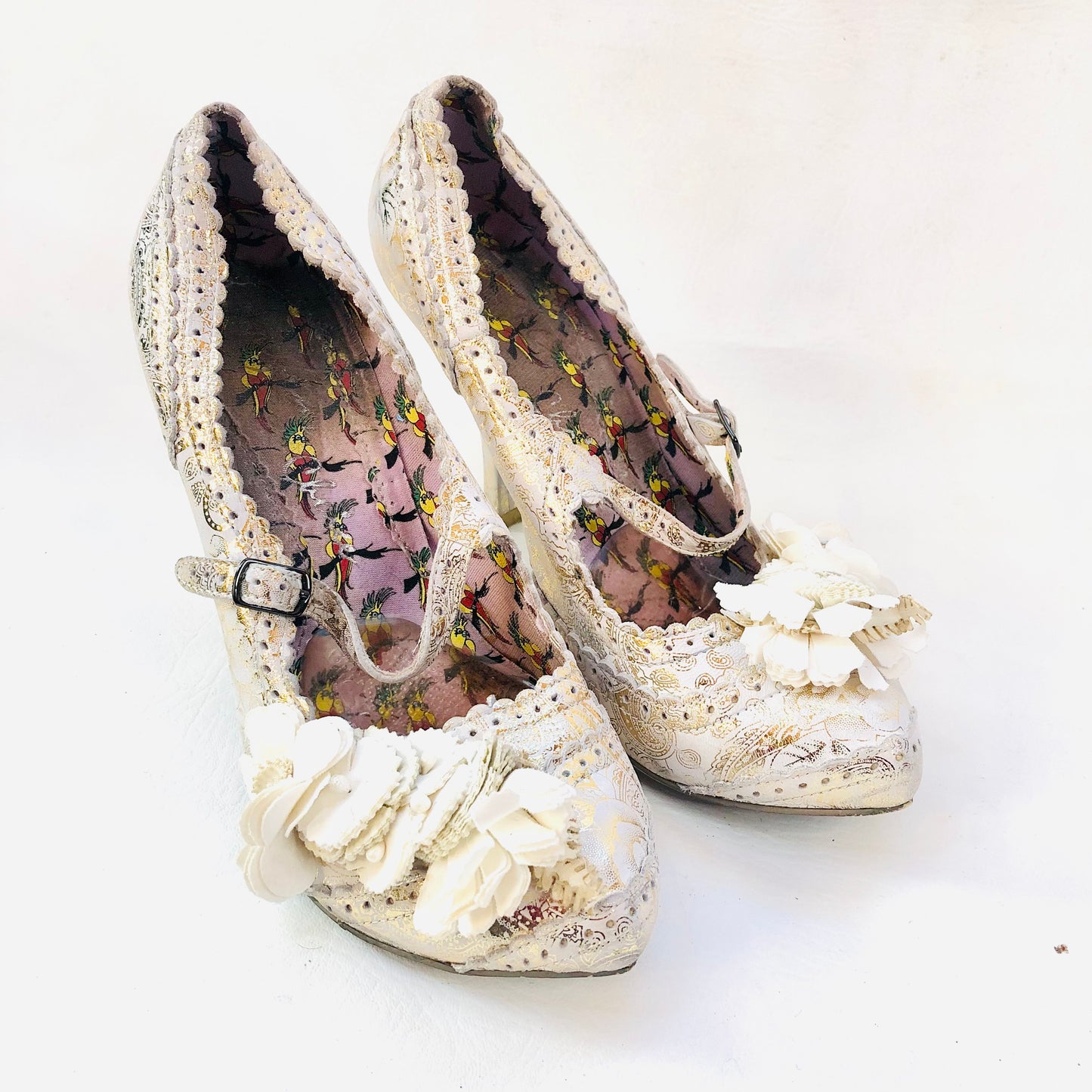 Irregular Choice Cortesan Floral Bar Wedding Court Shoes UK 8 White & Gold Heels