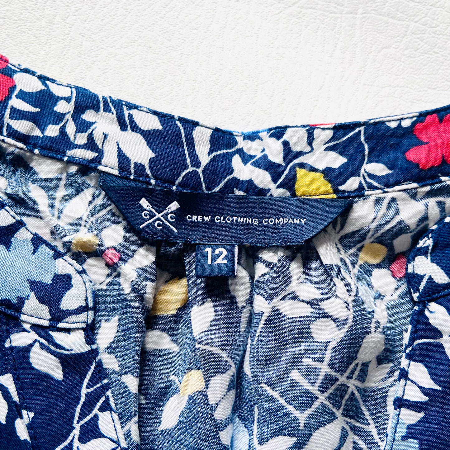 Crew Clothing Company | Navy Blue | Ladies Floral Blouse Top | V-Neck Tie Cuff | Size 12