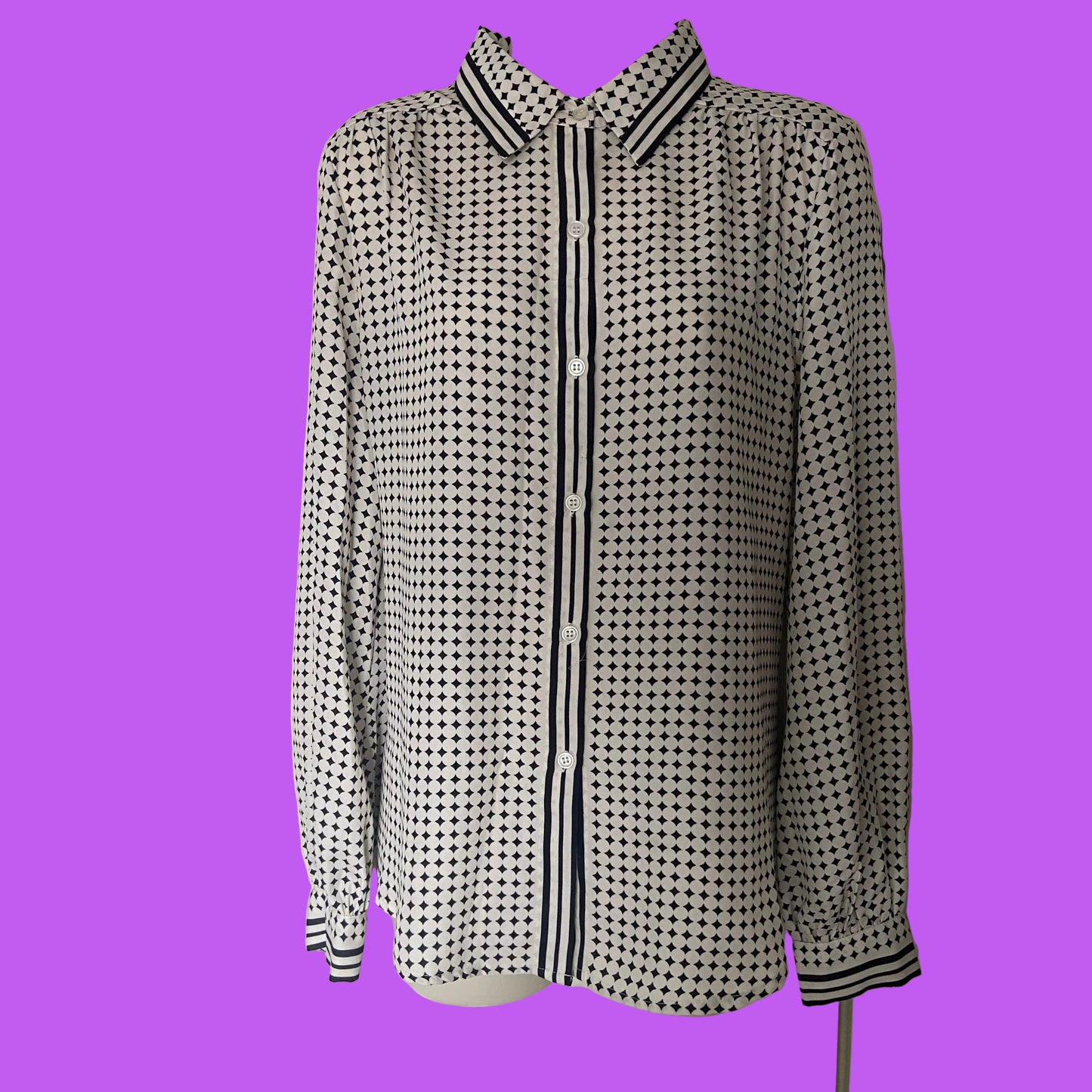 Max Studio Black & Ivory Women’s Button Front Fitted Blouse Size Large (12/14)