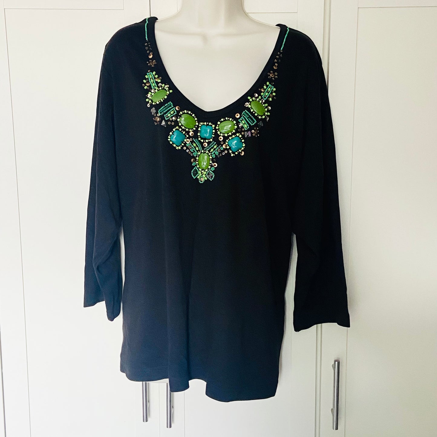 Indigo Moon Ladies Black 3/4 Sleeve Top With Green Beaded Neckline Size 3XL