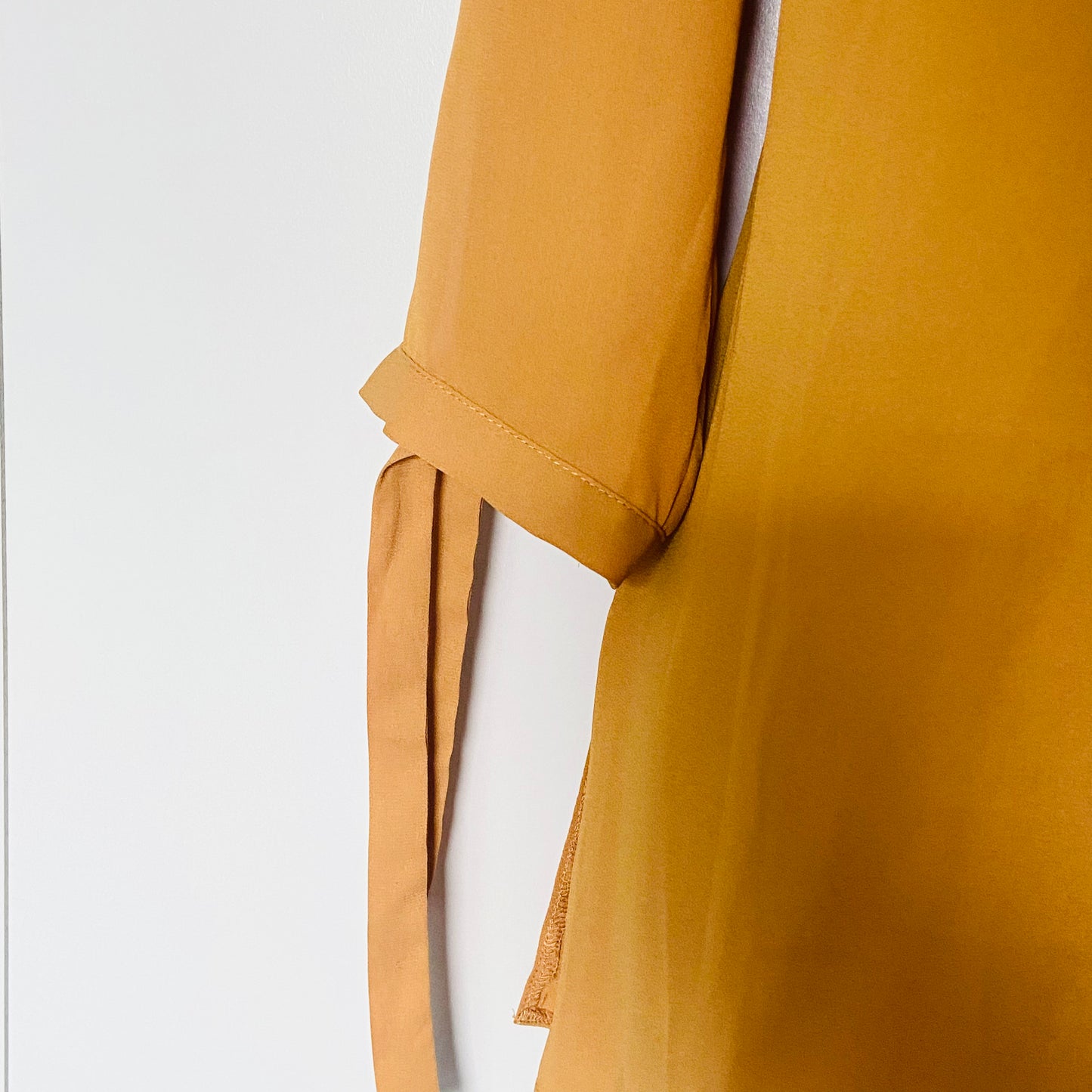 Paraphrase Mustard Yellow Loose Fit 3/4 Tie Sleeve V-Neck Blouse Top Size 10