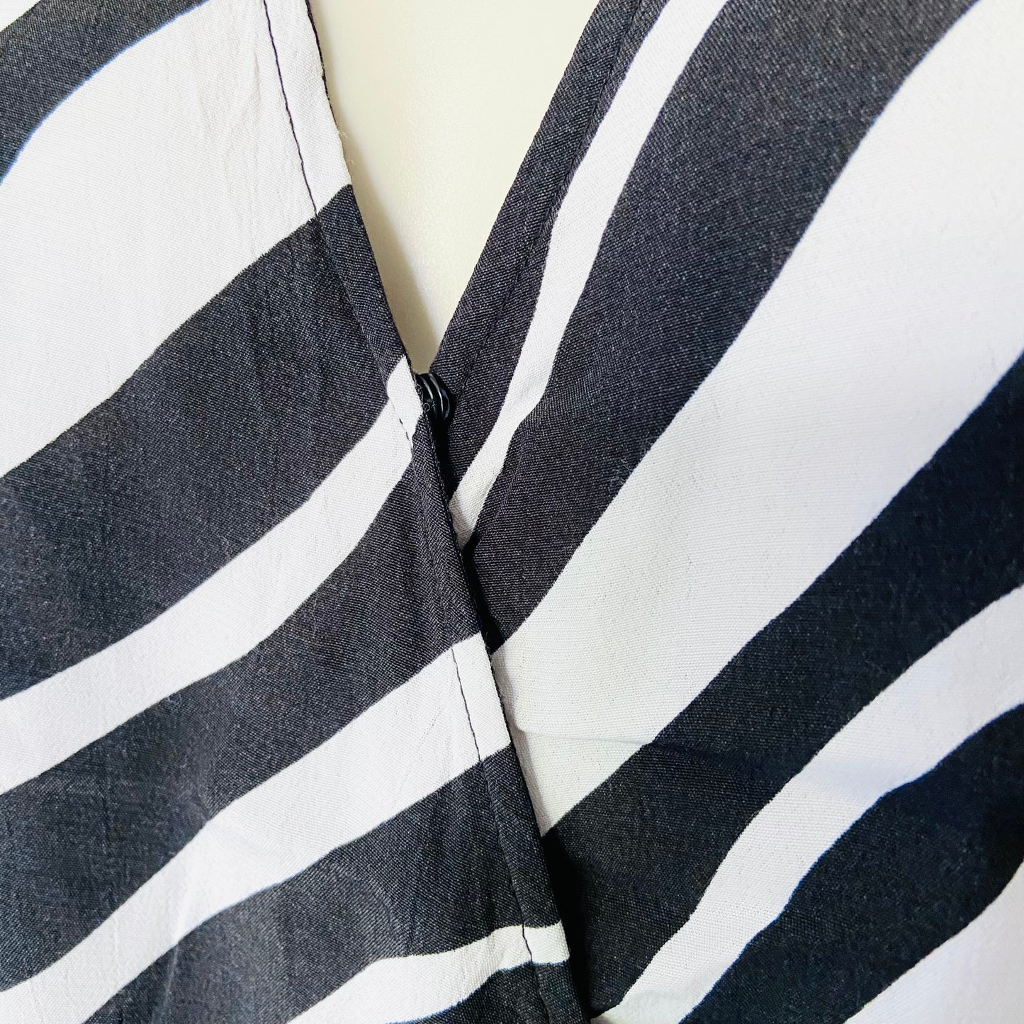 Sosander | White & Black | Abstract Zebra Print | Wrap Front Blouse | Size 14