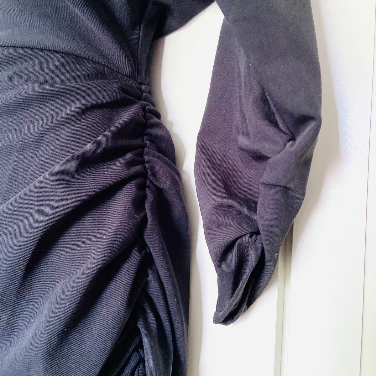 H&M | Black | Boat Neck / Off One Shoulder Asymmetric | Batwing Long Sleeve | Ruched Side | Midi Dress | Size M