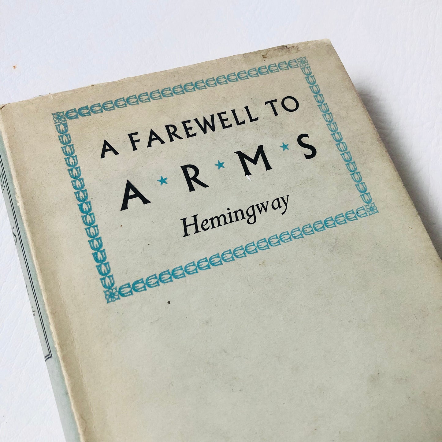 A Farewell to Arms by Ernest Hemingway 1953 Jonathan Cape Vintage Hardback