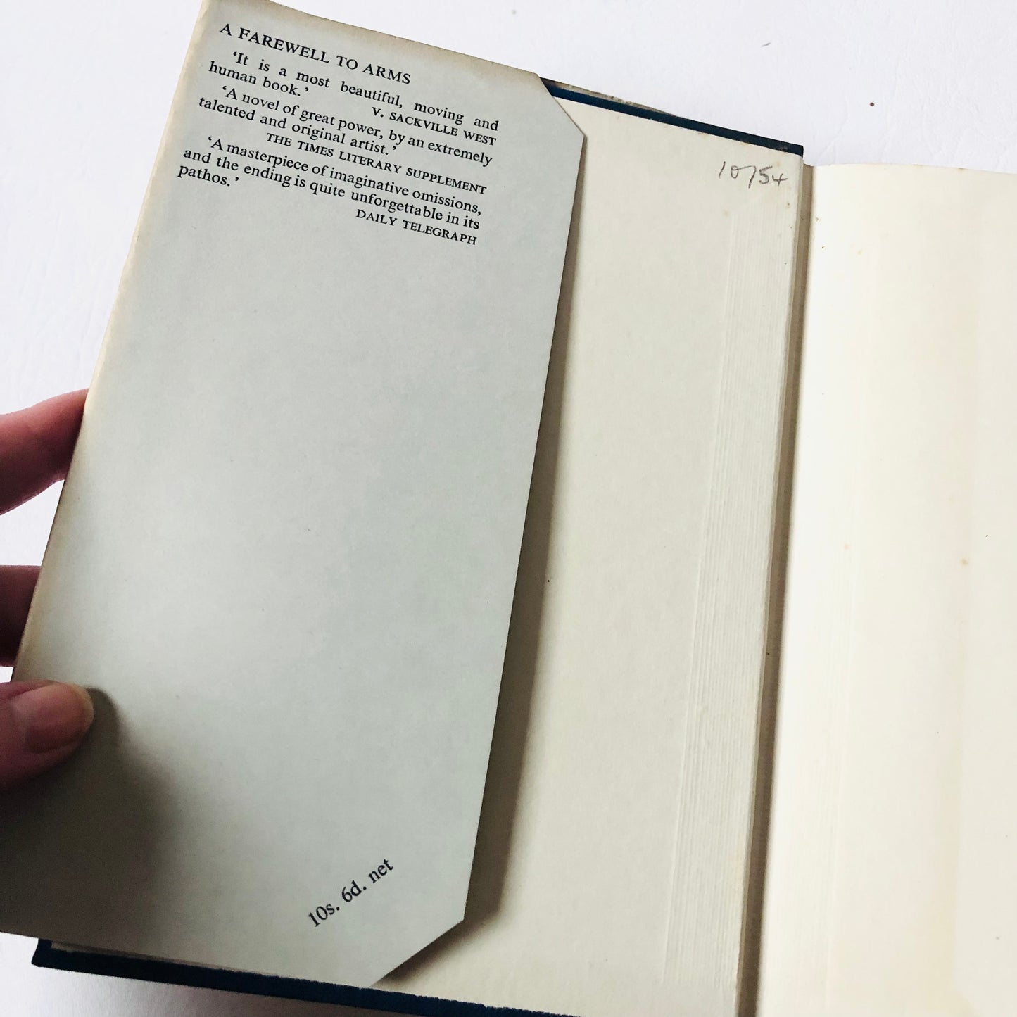 A Farewell to Arms by Ernest Hemingway 1953 Jonathan Cape Vintage Hardback