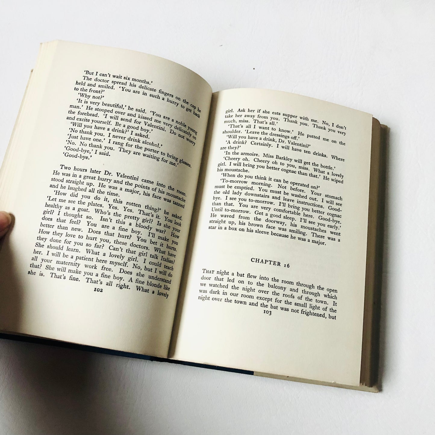 A Farewell to Arms by Ernest Hemingway 1953 Jonathan Cape Vintage Hardback