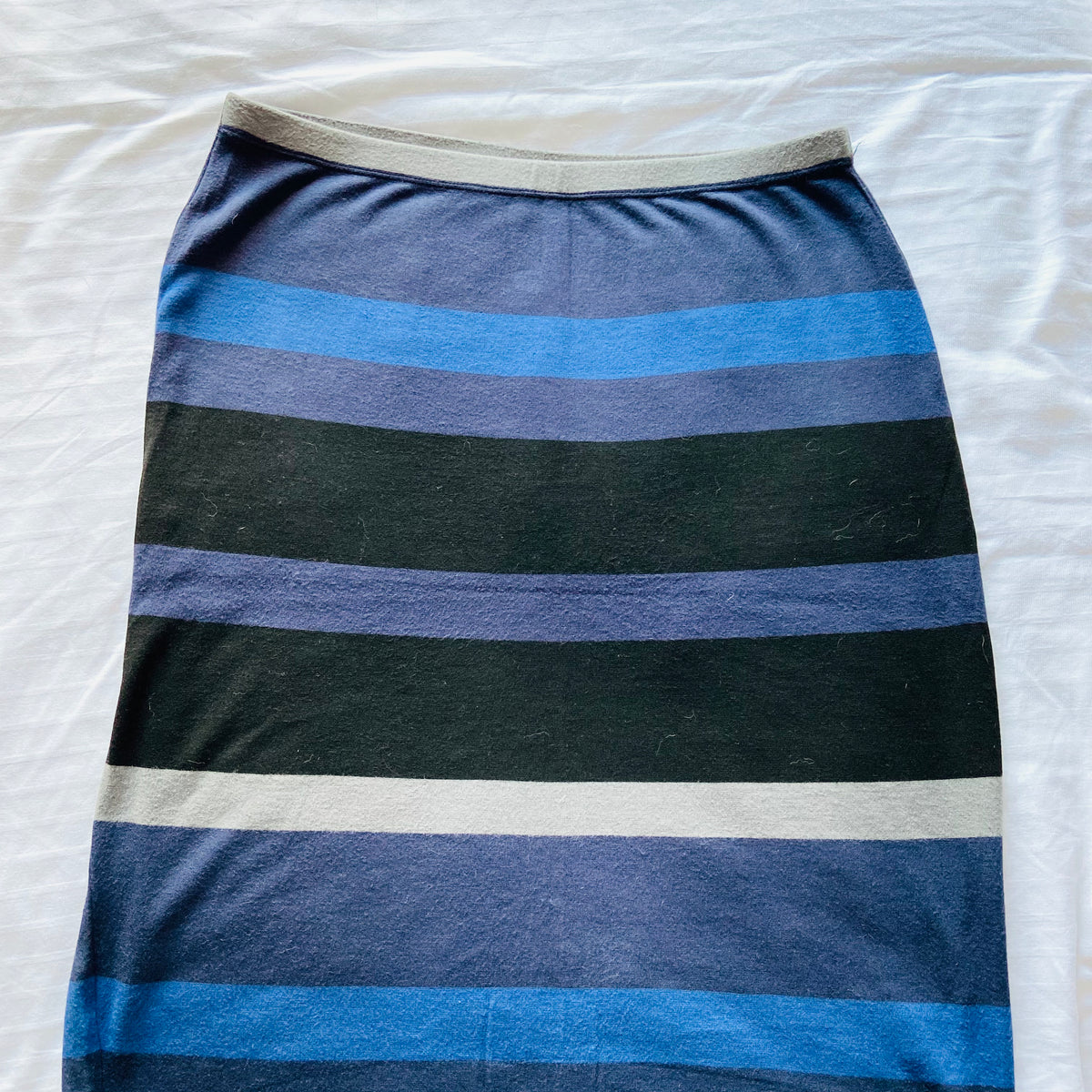 Max Studio Designer | Blue, Navy & Grey | Striped Stretch Midi Pencil Wiggle Skirt | Size Large