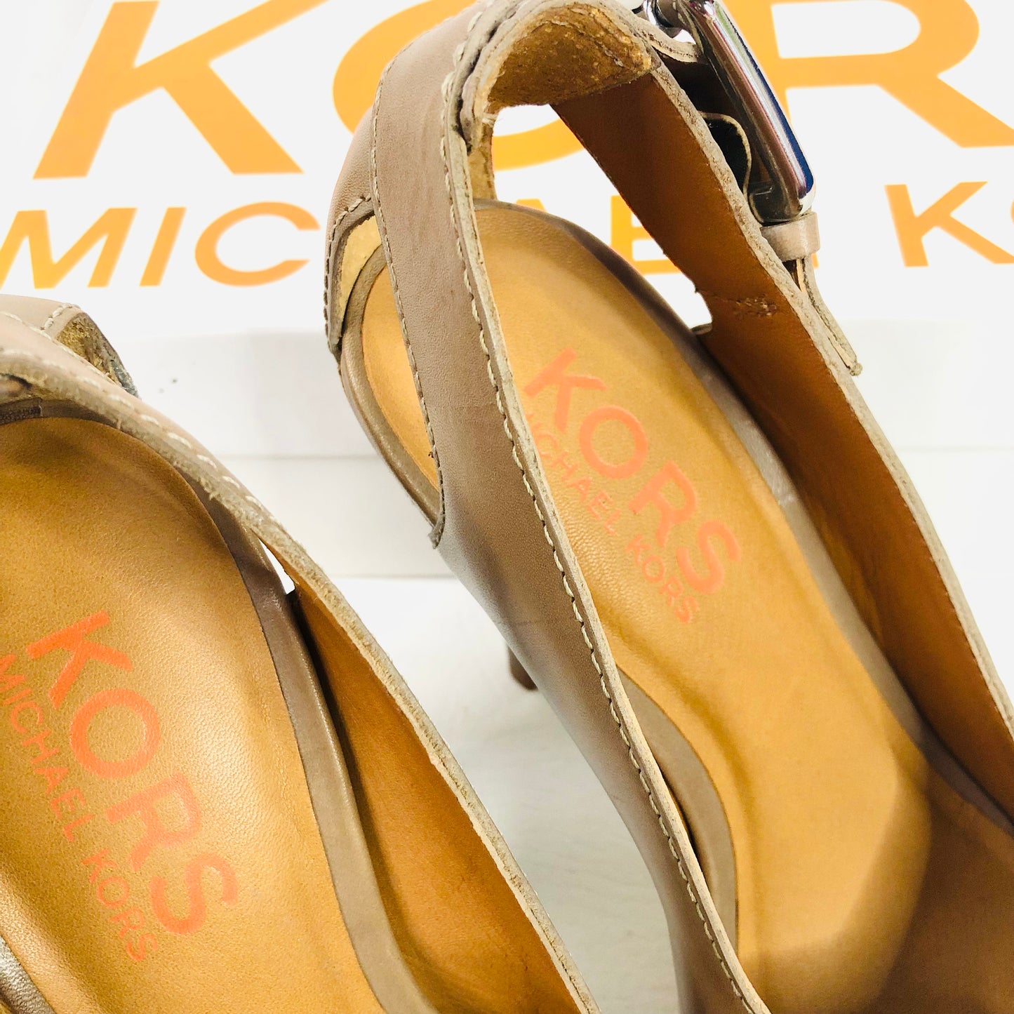Michael Kors Portland Taupe Stiletto High Heels Leather OpenToe Court Size 4 NEW
