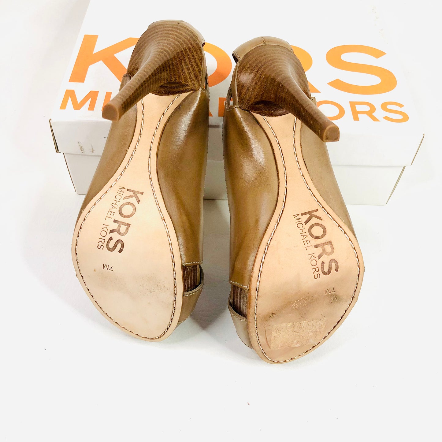 Michael Kors Portland Taupe Stiletto High Heels Leather OpenToe Court Size 4 NEW