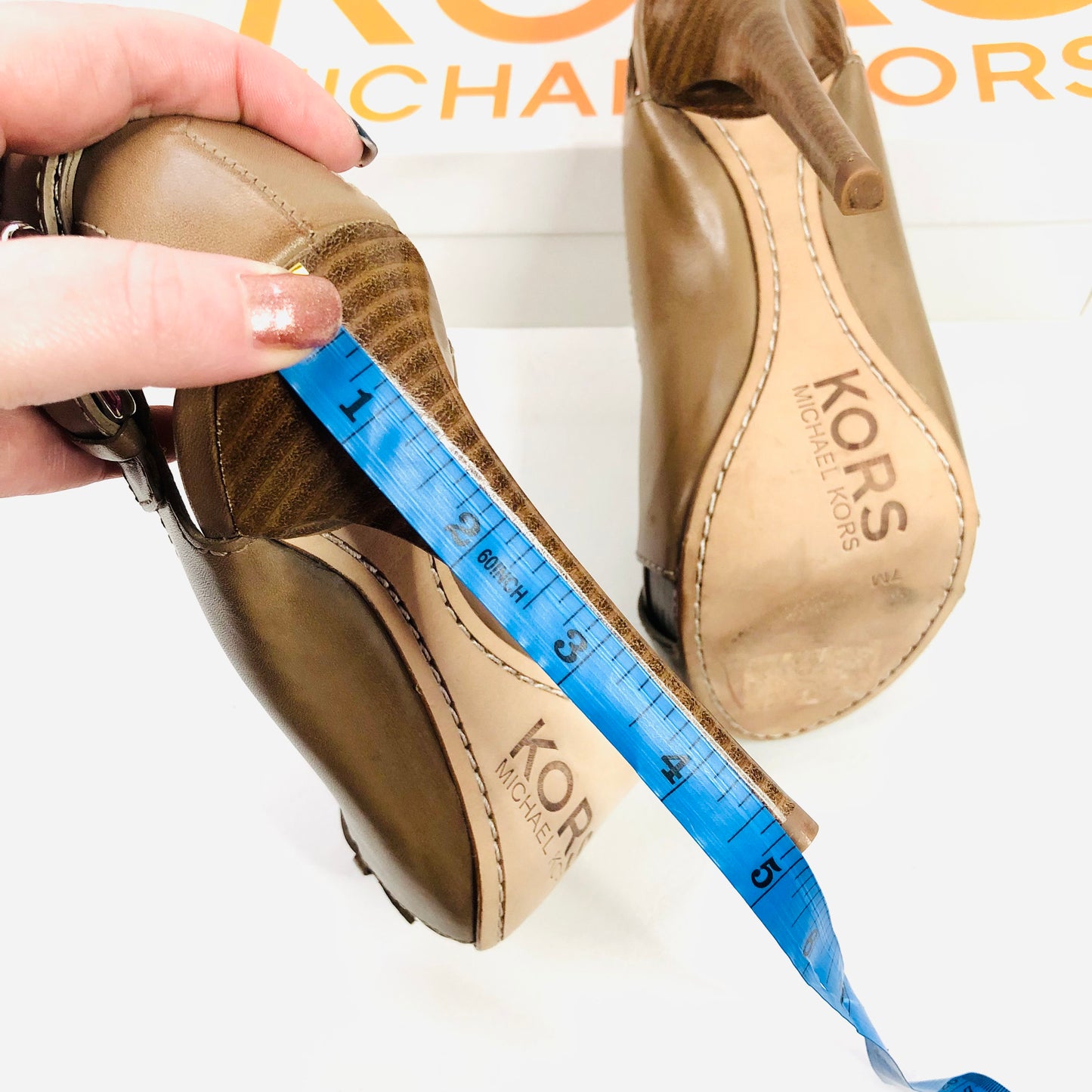 Michael Kors Portland Taupe Stiletto High Heels Leather OpenToe Court Size 4 NEW