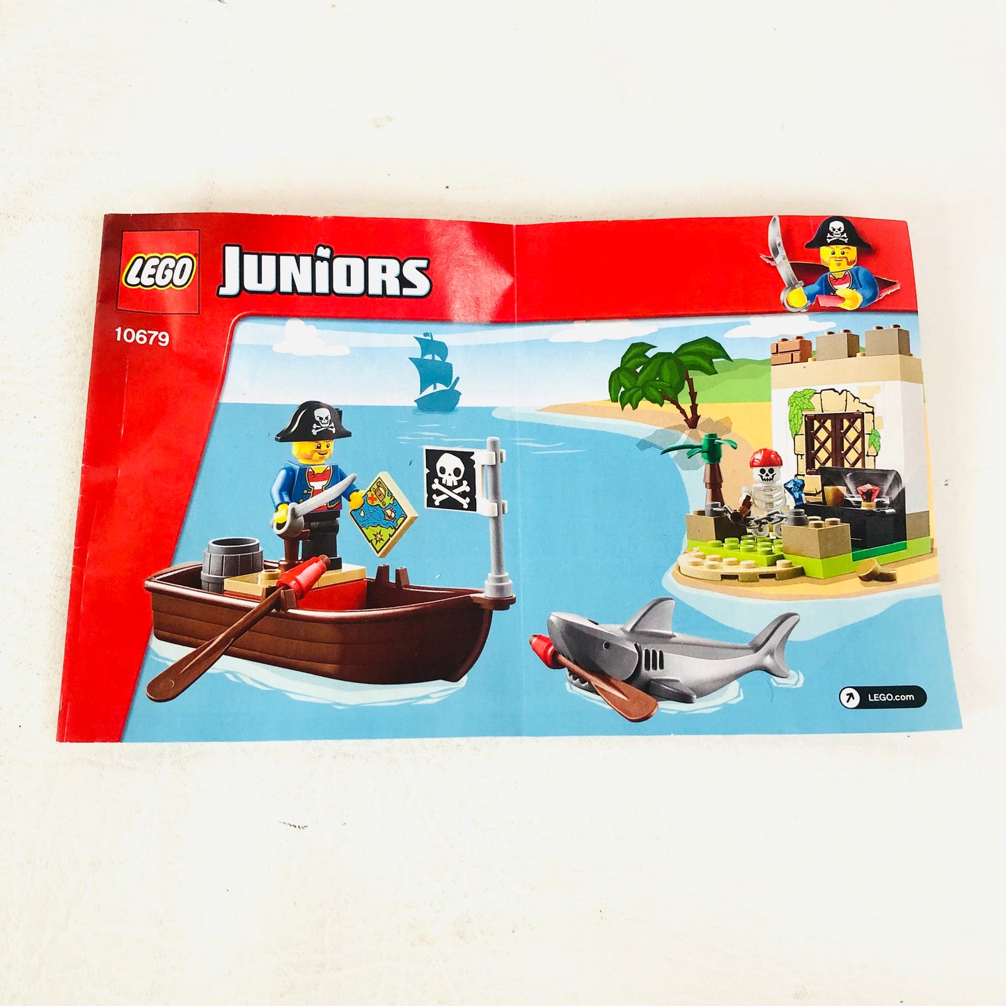 Lego Juniors: Pirate Treasure Hunt Set (10679) Easy Build 100% Complete With Instructions and Minifigures