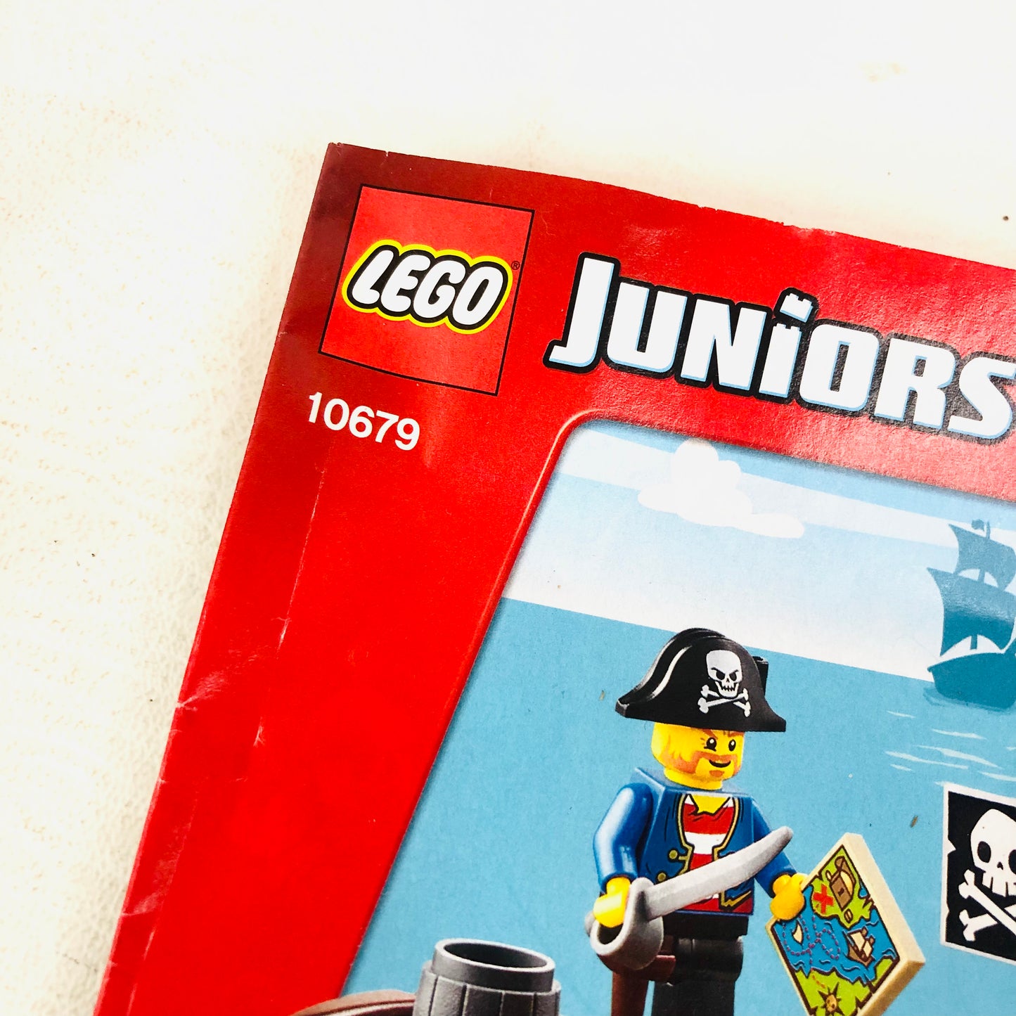 Lego Juniors: Pirate Treasure Hunt Set (10679) Easy Build 100% Complete With Instructions and Minifigures