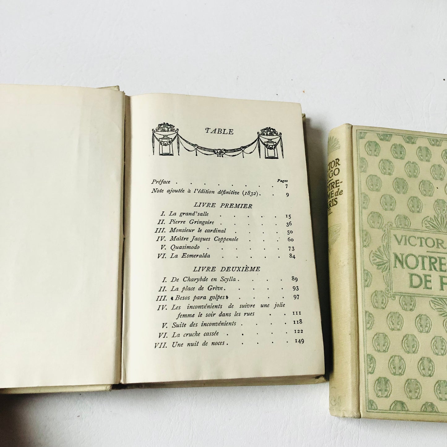 Victor Hugo NOTRE DAME DE PARIS Nelson Ed. 2 Vol Set Antique French Books 1937