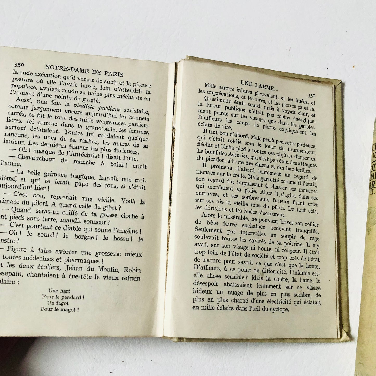 Victor Hugo NOTRE DAME DE PARIS Nelson Ed. 2 Vol Set Antique French Books 1937