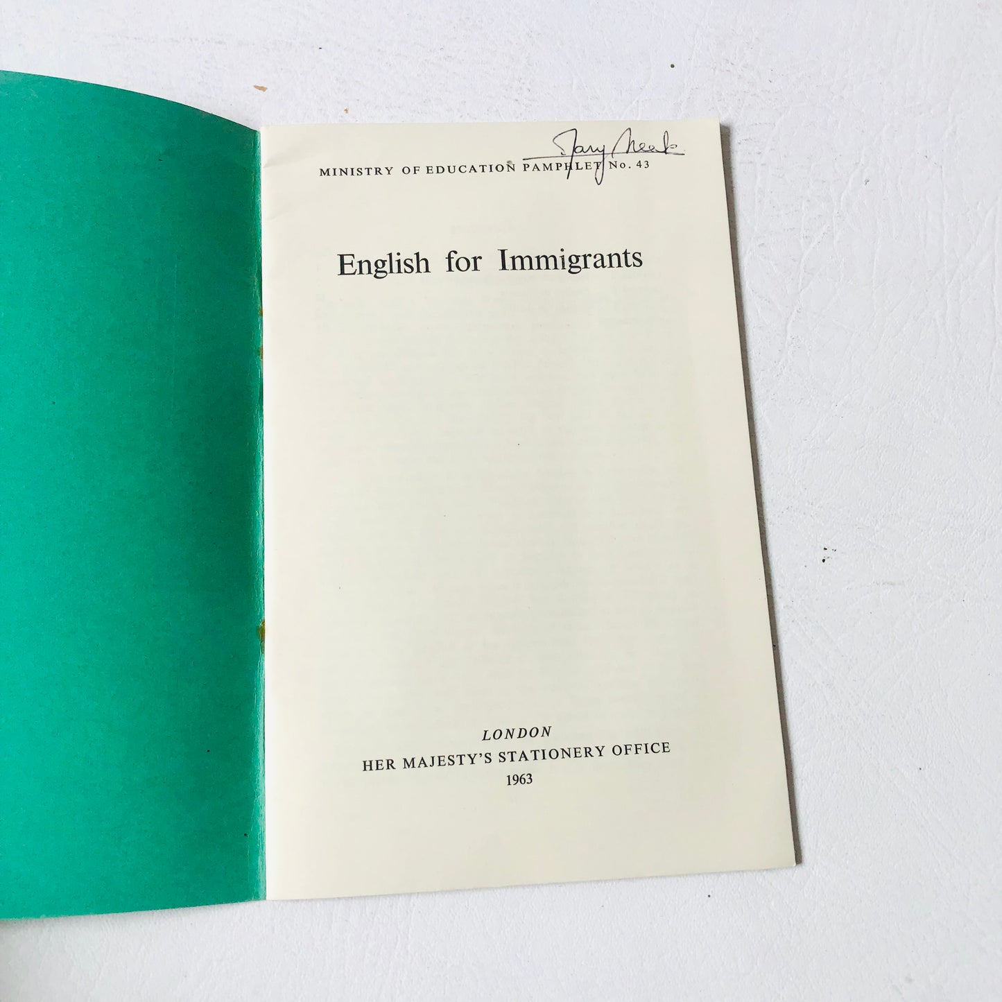 Vintage 1963 UK Ministry of Education Pamphlet No. 43: 'English for Immigrants'