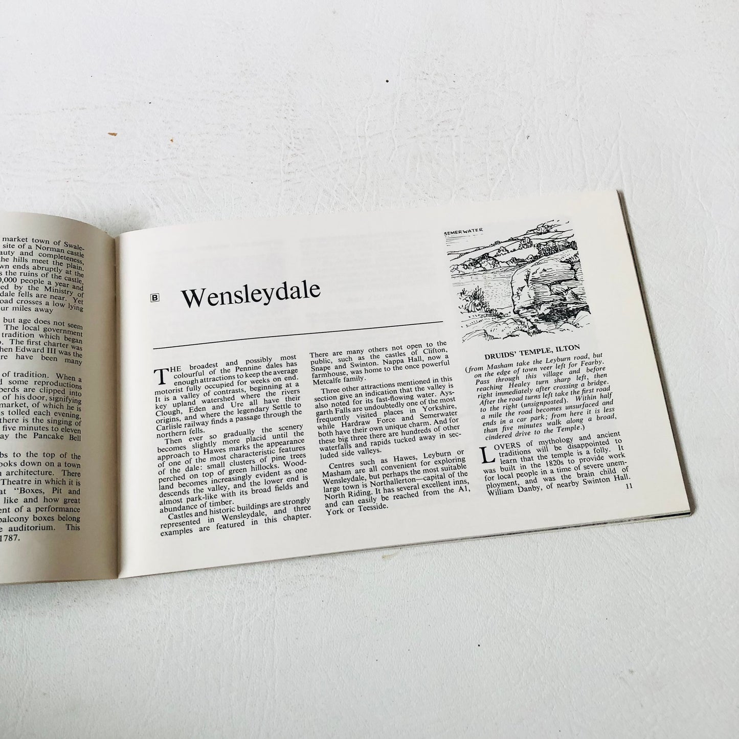 Vintage UK Road Trip Guide: Explore Yorkshire by Car (1970) by Dalesman Booklet