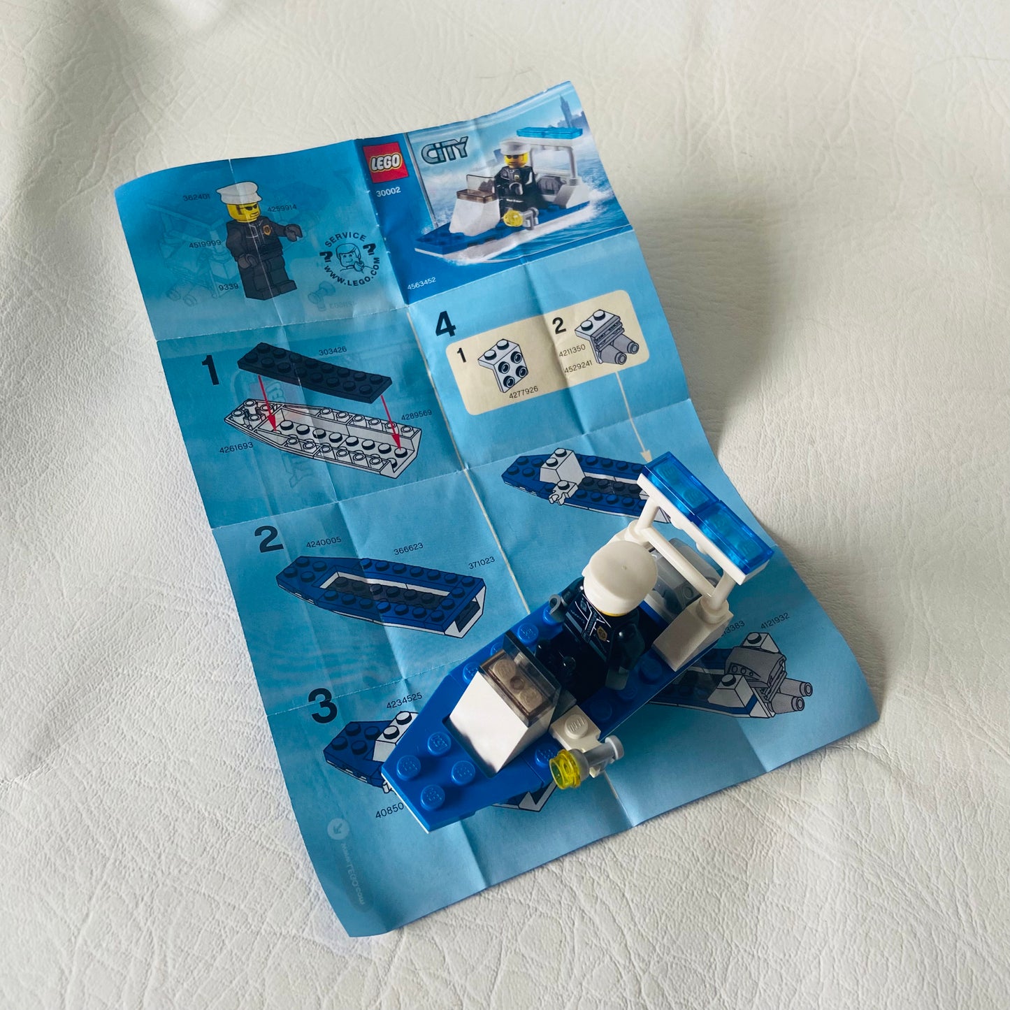 LEGO City: Police Boat (30002) 100% Complete with Instructions & Minifigure