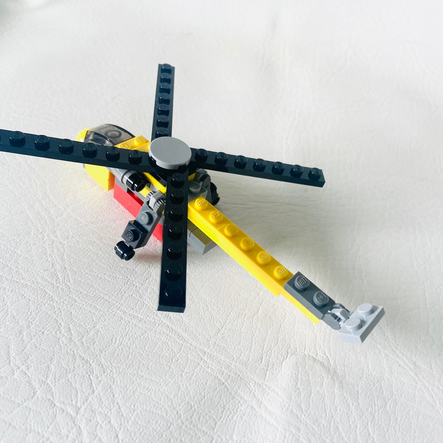 Lego Creator : Cargo Copter (7799) 100% Complete with Instructions
