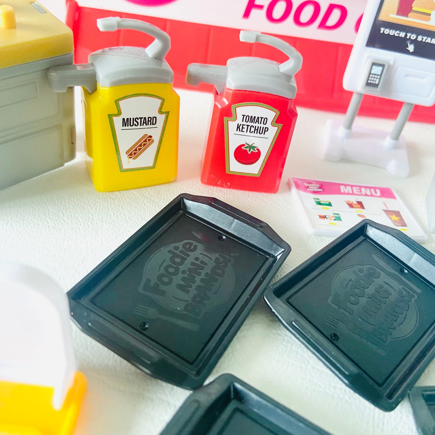 Zuru Mini Brands Food Court Playset Parts (Trays, Signs, Soda Dispenser, Sauces)
