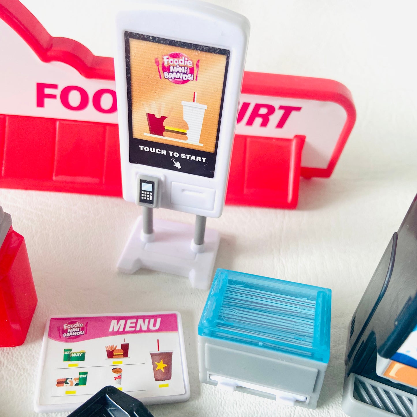 Zuru Mini Brands Food Court Playset Parts (Trays, Signs, Soda Dispenser, Sauces)