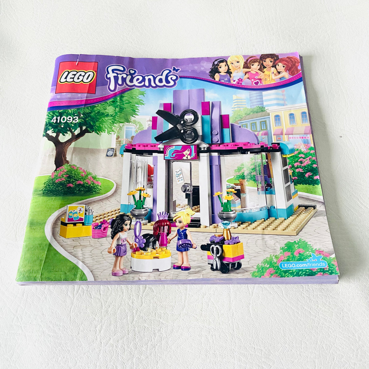 LEGO Friends: Heartlake City Hair Salon ( 41093) 100% Complete with Instructions, Box & Minifigures