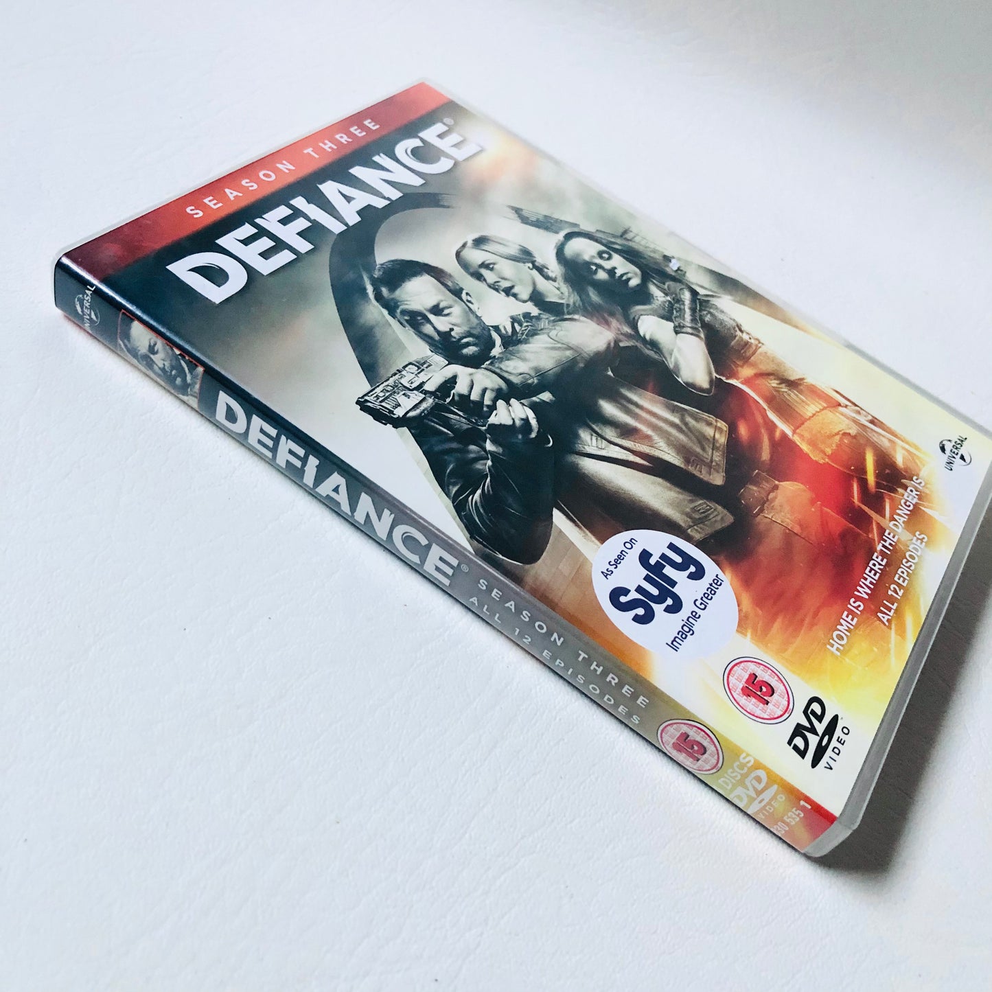 Defiance: Complete Season 3 Three Third TV Series All Episode Region 2 DVD