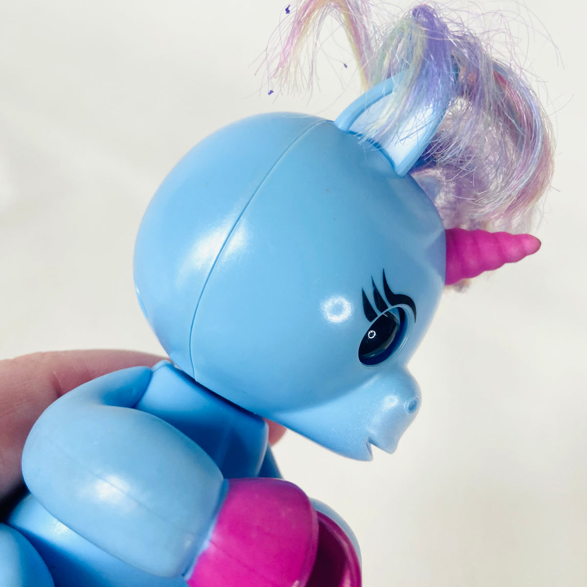 Fingerlings | Stella Interactive Baby Unicorn | Blue With Rainbow Mane | Tested Working