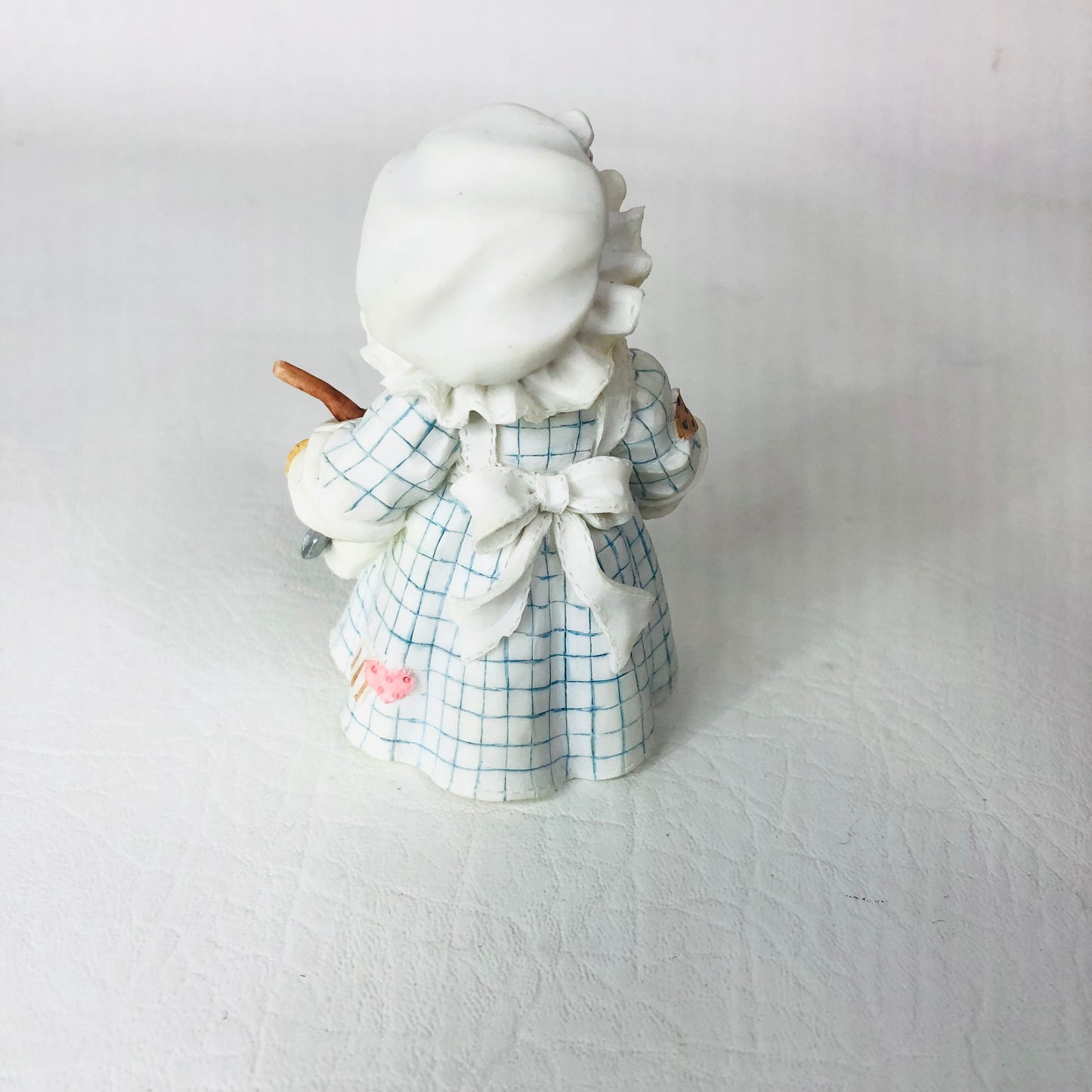 Cherished Teddies Enesco CT962 Emily E Claire Members Only Figureine 1996 Priscilla Hillman