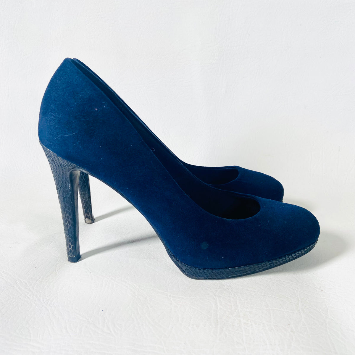 M&S (Marks And Spencer) | Navy Blue | Smart Court Shoes Heels Pumps | Faux Suede & Snakeskin | Size UK 7 (40)