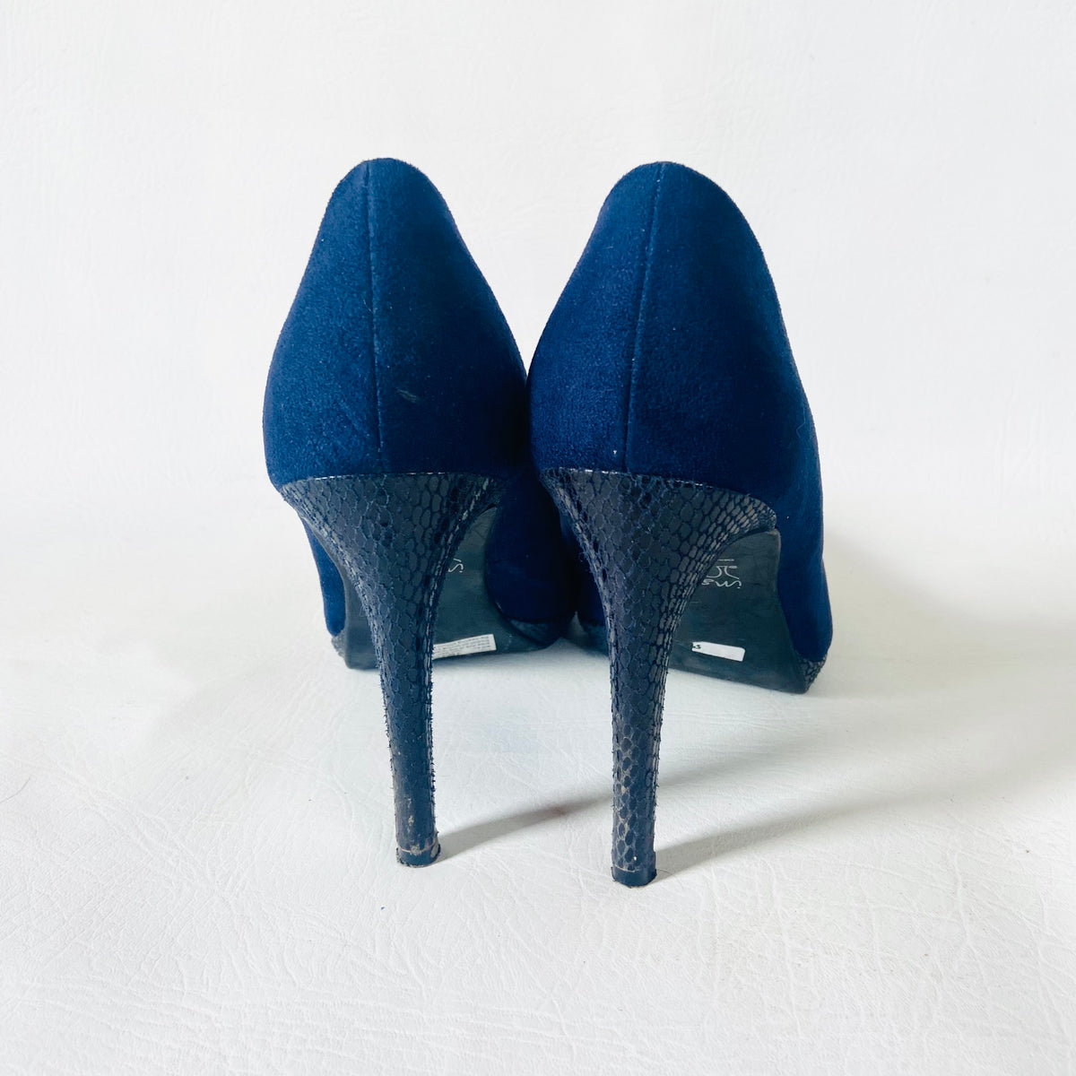 M&S (Marks And Spencer) | Navy Blue | Smart Court Shoes Heels Pumps | Faux Suede & Snakeskin | Size UK 7 (40)