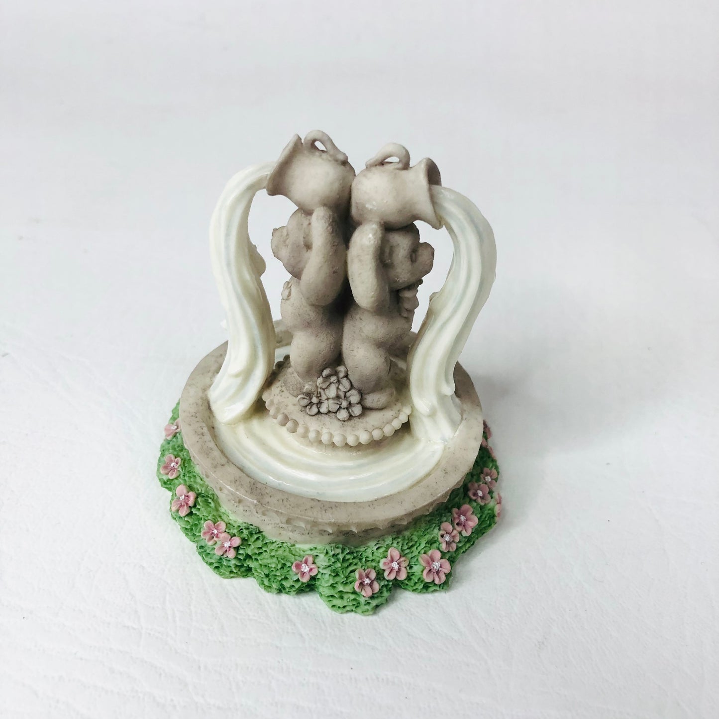 Cherished Teddies Water Fountain Figurine Accessory (1998 Members Only) P.Hillman CT983