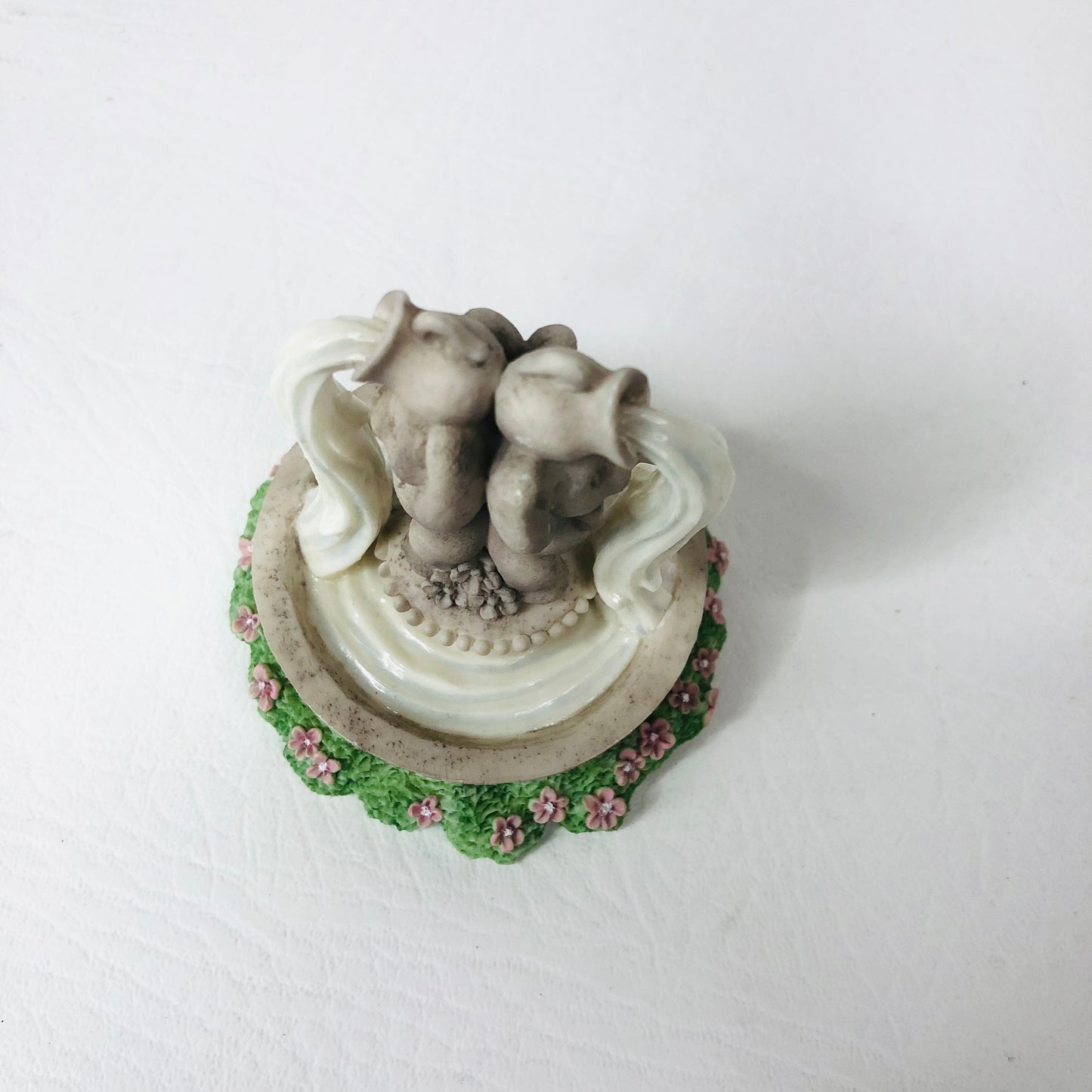 Cherished Teddies Water Fountain Figurine Accessory (1998 Members Only) P.Hillman CT983