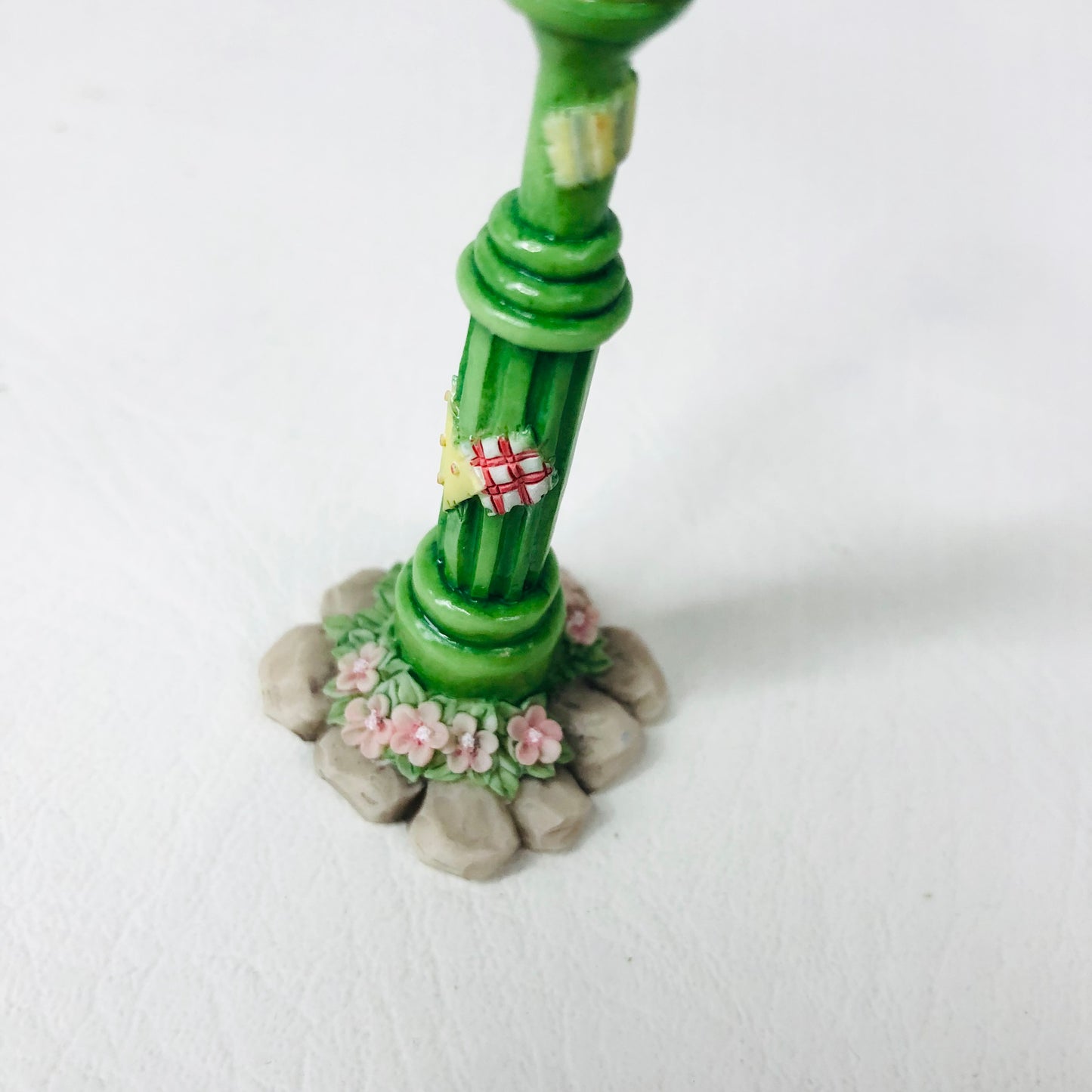 Cherished Teddies Lamppost Figurine 1998 Members Only Accessory P.Hillman CT983