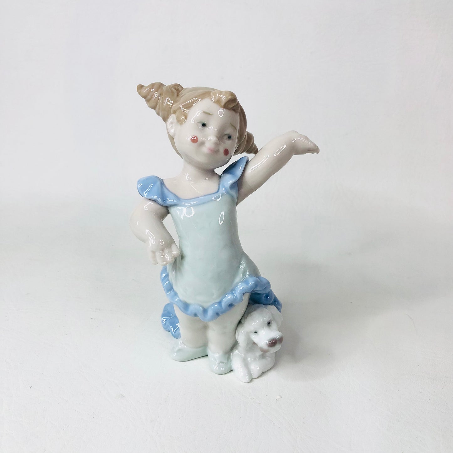 Nao By Lladro Girl With Dog Figurine Grand Finale (2004) Damaged