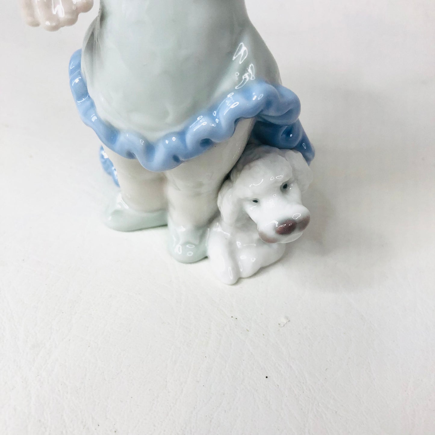 Nao By Lladro Girl With Dog Figurine Grand Finale (2004) Damaged